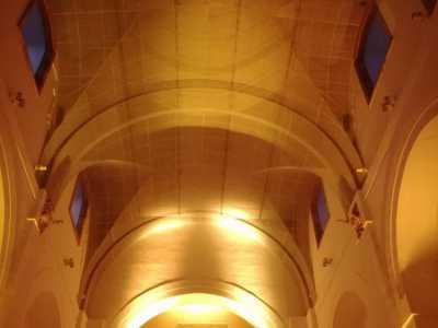 Interessante � la ricostruzione virtuale del soffitto ottenuta da una rete metallica che riproduce la volta a botte
