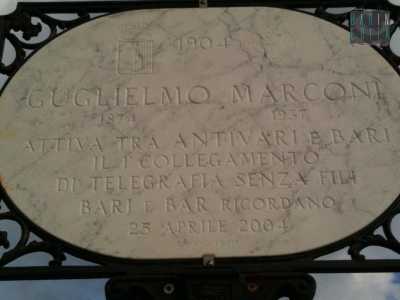 Particolare della targa del centenario, Lungomare