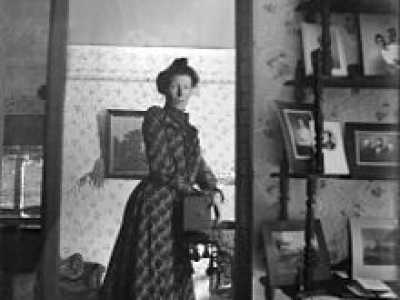 Anastasija Nikolaevna (1901 - 1918), figlia dello zar Nicola II di Russia: il suo � il primo esemplare di selfie