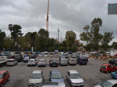 Il parcheggio e una veduta dei lavori in corso