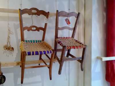 Sedie in esposizione