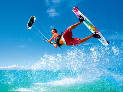 Kitesurfing