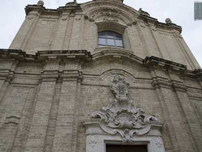 La facciata della Chiesa del Ges�, in largo dei Gesuiti