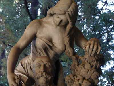 Una scultura del cimitero monumentale di Staglieno, Genova