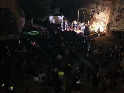 Uno dei concerti realizzati all'esterno dell'edificio
