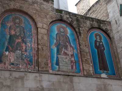 Foto 08b: San Marco dei Veneziani, gli affreschi esterni