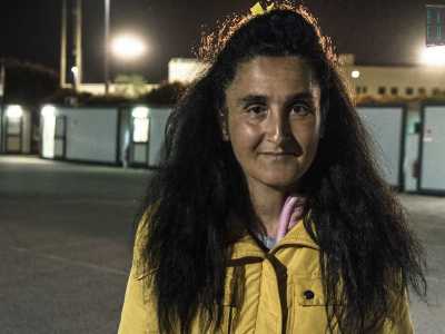 Un altro racconto ci provoca stupore, quella della stravagante calabrese Natascia. �Ho 44 anni e ho iniziato ad ottobre il mio percorso di vita � afferma -. Ho scelto di lasciare per brevi periodi i miei tre figli in Calabria e andare in giro per l�Italia a predicare la parola di Ges�. Sono stata per tre mesi a Salerno e ora sar� per quattro mesi a Bari�