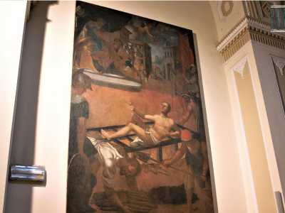 Il sito prende il nome dall�edificio sacro che nel 1600 fu edificato proprio sopra di esso, appunto la chiesa di San Lorenzo, crollata nel 1940 e il cui unico ricordo � quello di una tela raffigurante il martirio del santo oggi conservata nella Chiesa di Santa Maria Veterana