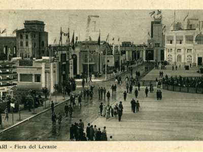 Il quartiere Fieristico, un quadrilatero di 33 ettari situato nel rione Marconi tra  via Pinto, via Giordano, via Verdi e viale Lepanto, progettato nel 1926 dall�architetto Corradini e inaugurato il 6 settembre 1930 dal re Vittorio Emanuele III, che diede il via alla prima edizione della Fiera del Levante (Dall'archivio fotografico della Fiera del Levante)