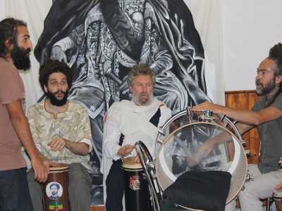 Alcuni rastafariani con il presidente Carmelo Crescenti