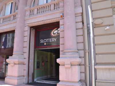 L'ex cinema Oriente in corso Cavour