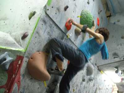 L'arrampicata sportiva nella palestra Kanku Dai di Bari