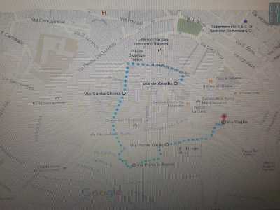 La mappa mostra come le gallerie sotterranee si estendano per circa 900 metri sotto il borgo antico. Purtroppo sono quasi del tutto impercorribili