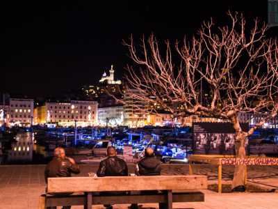 Pi� desolata e insicura appare quai du Port