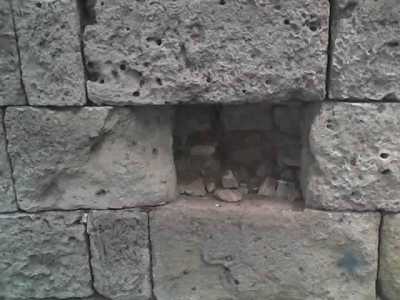 La Muraglia di Bari deturpata