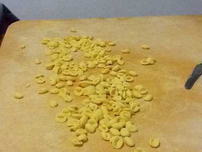 Bari vecchia, le orecchiette fatte in casa