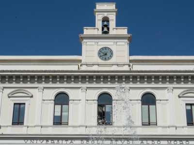 L'orologio del palazzo Ateneo dell'Universit� degli Studi di Bari