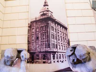 Le foto non rendono comunque merito al Palazzo, che fu per tanti anni l�edificio pi� alto della citt�, superato solo nel 1936 dalla torre del Palazzo della Provincia