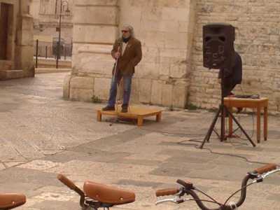 Il comizio di Gino Ancona