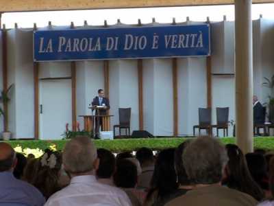 Bitonto, assemblea Testimoni di Geova