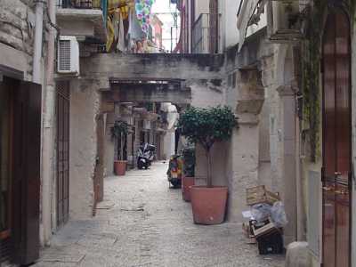 I vicoli del centro storico di Bari