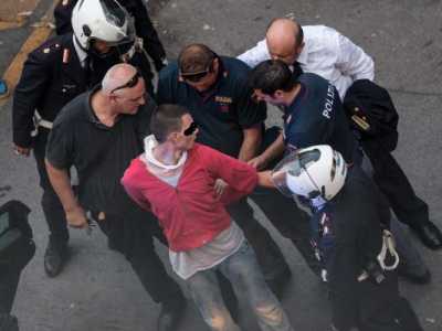 Bari, sventata rapina a mano armata