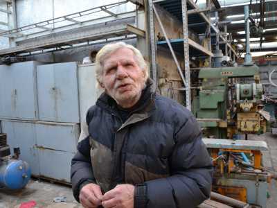 Anche via Saseno mostra lo stesso aspetto della precedente viuzza. Da queste parti per� ci si imbatte anche nella bizzarra casa-officina dell�imprevedibile inventore Rocco Ciliberti...