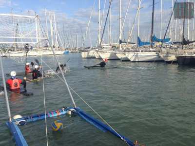 In questo allenamento viene usato un pallone rosso