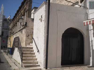 Il secondo � quello attraverso cui Antonio Torres, parente della famiglia proprietaria di parte della torre, � sceso al di sotto della struttura