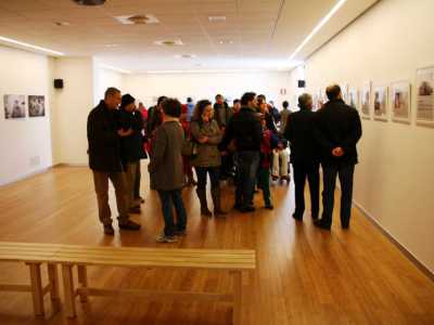 La sala espositiva durante una mostra