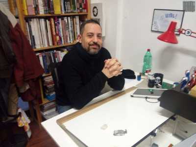Il fumettista barese Werther Dell'Edera, 38 anni