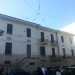 Ultimo villino postelegrafonici tra via Re David e via Meucci. Nel suo angolo nord interno, interrato l'antico ipogeo funerario
