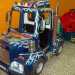 Il camion e la Ferrari con la scritta Agip