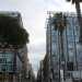 Ci dirigiamo ora verso Corso Vittorio Emanuele per  giungere allincrocio con via Sparano dove troviamo Palazzo Conte Celio Sabini: una torre che assieme a Palazzo Borrea degli architetti Chiaia e Napolitano crea un monumentale ingresso moderno alla principale via dello shopping barese