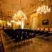 ...che ci conduce nella pi elegante ambiente di tutto l'edificio: il Salone delle Feste, chiamato cos per aver ospitato importanti ricevimenti sia dei Borbone che dei Savoia  