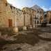 Se andate a visitare i resti della chiesa di Santa Maria del Buonconsiglio, a Bari Vecchia, noterete che al centro della parete in pietra che affianca le colonne del tempio si trova una porticina di color arancione