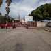 Lo Stadio del Nuoto si trova nel quartiere Marconi, adiacente allArena della Vittoria. Varchiamo il grande cancello rosso dingresso situato in via Angelo Albanese...