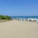 ...arriviamo infine in una delle spiagge: stiamo parlando del Capanno, ampia zona sabbiosa con unarea libera...