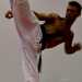 Filippo Mitola mentre esegue un mawashi geri, un calcio rotante