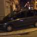 All'angolo tra via Montello e via Carnia una vettura resta parcheggiata tutta la notte sullo scivolo 