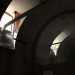 Finestroni da cui entra pochissima luce