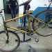 Una delle due biciclette di bamb realizzata dai ragazzi dell'associazione Passi da ciclope