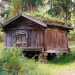 Una delle abitazioni della Finlandia del 1600-1700. Questa casa  parte del museo all'aperto finlandese situato sull'isola di Seurasaari