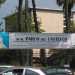 Lo striscione davanti al cantiere