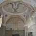 E arrivato ora il momento di visitare la chiesa. Da unentrata laterale entriamo nellunico piccolo ambiente dove sono ancora presenti decorazioni a stucco e ad affresco che colorano il soffitto e gli archi