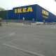 Il grande complesso blu e giallo dell'Ikea