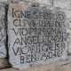 ...e a un'epigrafe latina del 1860 che rievoca le celebrazioni della festa della primavera (l'attuale luned� dell'angelo)