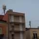 Nel nostro breve percorso a Carbonara partendo dalla piazza principale, Umberto I, scorgiamo subito ben due antenne a pochi metri su due palazzine vicine
