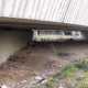 Quello che resta della casa sotto il ponte oggi