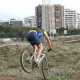 Un biker in azione quando il parco era frequentato dai ciclisti (foto: Mountain bike club Bari)